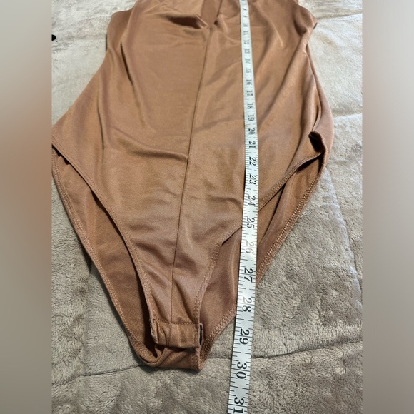🤎 Zara Bodysuit, Medium Peach Tan Breathable Snap Closure Basic - Picture 3 of 5